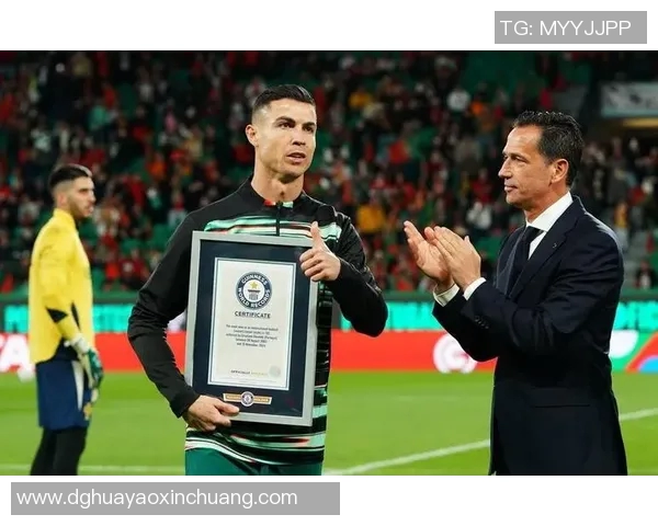 斯洛伐克足球头号球星闪耀欧洲赛场 助力国家队冲击国际大赛荣耀